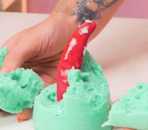 348K views · 346 reactions | Easy yet creative ways to make a makeup brush from a scratch! | 5-Minute Crafts | Facebook