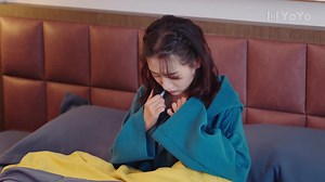 #dramaheadquarter #almostfamous #jiayi #mrtyger #星河璀璨的我们 #嘉羿 [Eng Sub] You change my clothes last night? | Drama Head Quarter