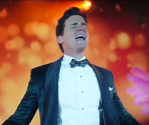 💥⚠️SPOILER! ⚠️💥 Non riusciamo a non condividere questo video e un brano dell'articolo suggerito da Matt! Abbiamo una sola parola: DIVINO! 😍😍😍😍 We can't help sharing this video and the article suggested by Matt! We have only one word: DIVINE! ➡️ dcdr.me/2UjiNLU Original song : People Like Us by Kelly Clarkson 🎶 https://youtu.be/yWbMz_aBlMU Doom Patrol negli ultimi episodi ha scavato a fondo nel passato di Larry Trainor. Orribilmente ustionato dopo un incidente aereo, costretto a coabitare 