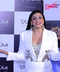 8.8K views · 857 reactions | Mannara Chopra and Pooja Bhatt Reached at Biggboss Party Celebration | Bol Bollywood | Facebook