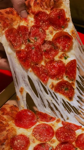 Fromagée, délicieuse à souhait. La Big New Yorker. À partir de 14,99 $. | Pizza Hut