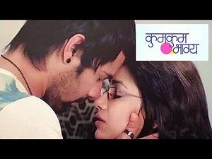 Kumkum Bhagya 22nd September Episode | Abhi KISSES Pragya??