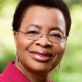 Graça Machel | Keynote Speaker | AAE Speakers Bureau