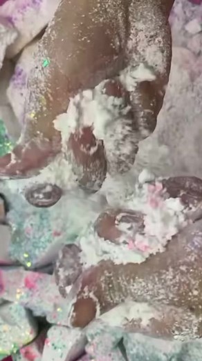 Fluffy reform and fluffy gym chalk #asmr #funfunletsgo #crunchy #reels #oddlysatisfying #fyp #fluffy #asmrgymchalk #reelsviral | Funfunletsgo