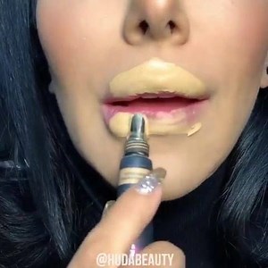 HUDA BEAUTY Where beauty is shared We share everything from the latest Makeup Hacks to Celeb Beauty Secrets & Expert Advice. Follow us for daily inspiration and news about Huda Beauty! 😘 | Huda Beauty