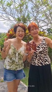 From one Ningxia Red Challenge to another - some of us never stop! 😍 Join us in our upcoming INSIDE OUT REFRESH and pair up Ningxia Red and Rainbow Healing, a refreshing opportunity for all of us who choose to radiate our light from the INSIDE OUT! 🌈 Who's ready to join us on this transformative journey? Let's create beautiful memories together! ✨ It was such a pleasure, Luisa Lim Yu Min - I hope to see you soon again! Congratulations on your Kebaya Merah Challenge!! #ningxiared #ningxiaredcha