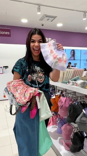 eligiendo ropa sin ver!! | Mariana Avila