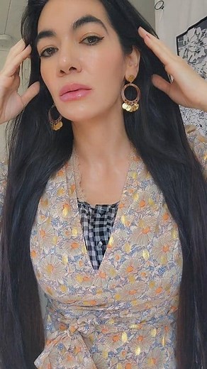 Spiffy and Splendid #earrings from Flip.shop find me on the Flip app for these and more #jewelry #shopping #trendingpost #model #fashion #instagood #fypシ | claire.bear.tarot