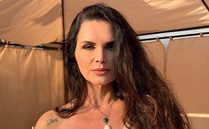 Luiza Ambiel revela descoberta curiosa no pornô: 'Já peguei'