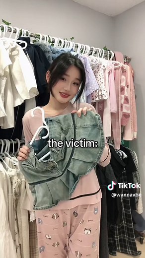 that skirt is so short my ass is out #pinterest #aesthetics #douyin #instagram #outfits #fit #fitcheck #cuteoutfits #pinterestoutfit #pintetestinspired #07 #08 #06 #asian #asiangirl #douyingirl #beachfit #beach #summer