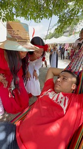 4.3M views · 98K reactions | Te Besaron Dormido Charro﫦藍藍 #Christmas | Oriana Y El Charro | Facebook