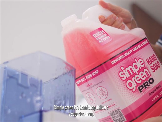 NEW from Simple Green! Dirty, greasy hands have met their match. Simple Green PRO Hand Soap, part of our new Pro line of products designed with extra cleaning power for the toughest cleaning jobs. Ready-to-use formula perfect for refillable soap dispensers. *Simple Green gets it clean, so you can get back to work* #simplegreen #proclean #simplegreenclean #handsoap | Simple Green