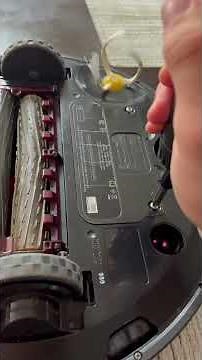 How to change a battery or reset a Roomba 980 ￼
