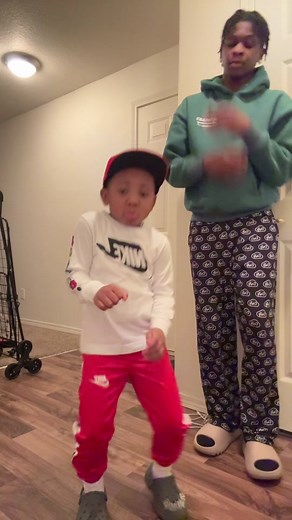 NoLimitJay (@nolimitjay_)’s videos with Slut Talk (feat. SantanaWildin) [Sped Up] - Jxncy