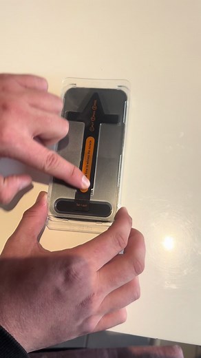 Verre trempé simple à installer 📲 #verretrempé #accessoiresiphone #protectioniphone #pourtoi
