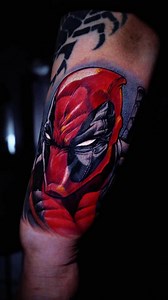 Restauramos este tatuaje de Deadpool hace unas semanas durante mi visita a Lima. 🇵🇪⚡️ . Gracias @joeperezalbela por la confianza. 🙌🏼 . . #stefanoalcantara #elestudiodetatuajesdelperu #lamolina #deadpoolandwolverine #deadpool #colortattoo | Stefano's Tattoo Studio