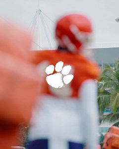 Who's going to be at Hard Rock Stadium tonight!? 👀🍊 | Clemson Athletics