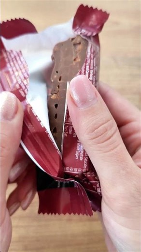 This Chocolate Breaks Perfectly 🍫 Luna Chocolate | Oddly Satisfying Short