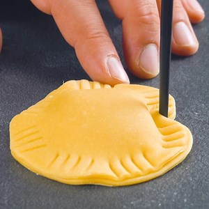 5 Eggcellent Breakfast Ideas 🍳🥓🍭 FULL RECIPES: https://bit.ly/2N77BPH | Scrumdiddlyumptious