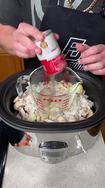 5.1K views · 378 reactions | My 2nd Wives Salisbury Meatball Recipe  | Ohio Noah | Facebook