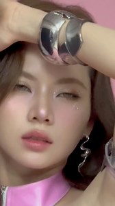 188K views · 2.8K reactions | Em Xinh Ngô Lan Hương và bộ hình poster của cổ 來❤️✌ #ngolanhuong #EmXinhSayHi #EmXinh | Ngô Lan Hương | Facebook