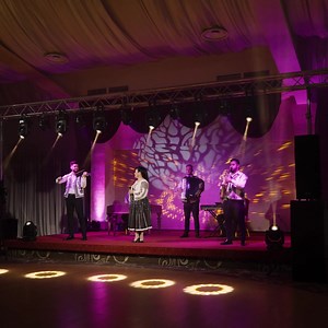 Cele mai frumoase cantece de dragoste interpretate de Maria Ghinea, una dintre cele mai indragite voci din muzica populara. Dragoste nebuna ❤️ Cele mai frumoase cantece de dragoste ❤️ | Muzica, refugiul inimii tale