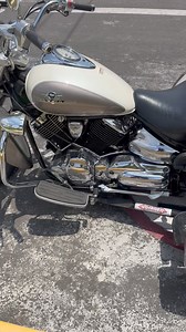 2003 YAMAHA XVS11AWR/C V-STAR CLASSIC RECIÉN IMPORTADA TITULÓ LIMPIO YA LEGALIZADA PINTURA ORIGINAL LA MOTO ESTÁ PRÁCTICAMENTE NUEVA 2600 MILLAS PRECIO $85 MIL PESOS | Motoplace