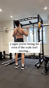 The 5 signs👇 Let’s be clear here, weight loss is not the same thing as fat loss. Your body weight will fluctuate regularly based on several factors - your cycle, illness, the time of day you’ve eaten, after a workout, if you’ve had alcohol that week etc. etc. etc. So the goal should ALWAYS be “Fat Loss” not just “Weight Loss” 💯💯💯 Here’s 5 signs you’re losing fat even if the scale isn’t moving. Point 5 is one of the MOST important tips, so make sure you read to the end: 1️⃣ You’re in a calori