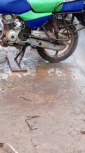 How easy to clean your dirty motorcycle ️ within 3minutes | Moses Gathitu Chief Chef | Facebook