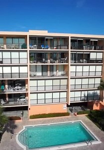 Beachfront Bargain Hunt S01:E02 - Home Is Where the Beach Is