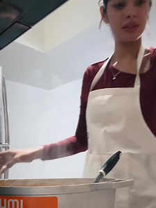 524K views · 10K reactions | Miss Universe Sheynnis Palacios Cornejo en esta Navidad por primera vez preparando un platillo tradicional de su país Nicaragua. #MissUniverso #sheynnispalacios | Argentina - The Perfect Miss | Facebook