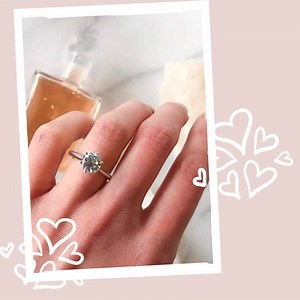 Can you ever really go past a stunning 6 claw Solitaire diamond ring? ✨ 💕 | Gems and Jewels