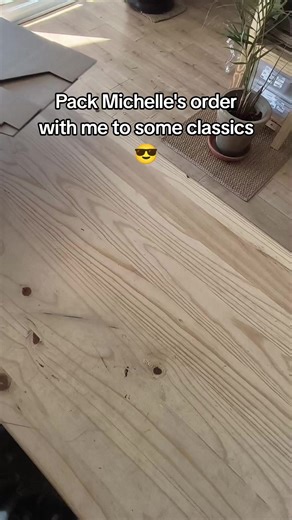 I always enjoy getting know my customers and community, and Michelle has definitely become a regular with the banter, waxmelts and become quite the collector of wax burners too. now a hunch tells me she will see this, and she'll appreciate this compilation of some classics as I pack her waxmelt order. now we'll see if I got this one right 👀 #packawaxmeltorder #packawaxmeltorderwithme #packingwaxmeltorders #litafcandleco #icanthandlecandle #smallwaxmeltbusiness #waxmeltssouthafrica #waxmeltlover