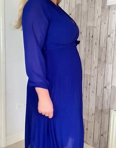 The Dress that ticks so many boxes Perfect for the curvier lady €66 XXL | Element Clothing Cork | Facebook