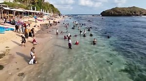Pesona Pantai Sadranan Gunungkidul Yogyakarta | Gemolong City