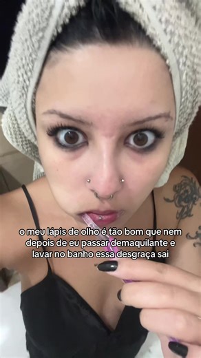 é o lápis da griffty makeup, para os interessados, id na shopee: BSG-MEV-HMU