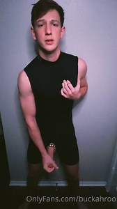 jerking off with crop top