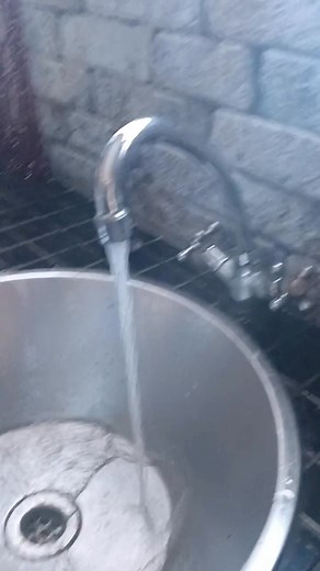 Tested & Approved! ✅ Our team always double-checks every installation to make sure your gas geyser is running perfectly. As you can see — instant hot water and plenty of steam! 🔥💨 Whether you’re tired of cold showers or high electricity bills, a gas geyser is the upgrade you need. 📞 Want yours installed? Contact us today on WhatsApp: 063 706 8078 | GAS Economics - Get off the Grid