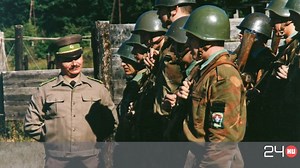 Tényleg Rambónak képzelte magát Hunyadi főtörzs, miközben a kádárizmus akolmelegét árasztotta a Kisvárosban? | 24.hu