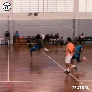 Half Court Bicycle Kick 🤯🔥 #7futsal w/ @jottamourafs Like Seven Futsal 👈🏻 | Seven Futsal