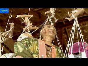 Bagan Doll Puppets Yoke thé in the Mandalay Region of Myanmar
