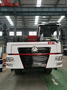[Hot Item] Pulling out Tubing/Rod/Change Pump for Oil Well Workover Rig Zj1500/Xj550 Drilling Rig Truck Mounted Rig