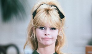 Brigitte Bardot : de « La Madrague » à « Je t’aime… moi non plus », cinq chansons mythiques qui ont façonné la légende