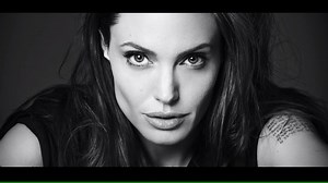 2.2K views · 11 reactions | "Notes of a Woman" réinterprète l’histoire de la création d'un parfum pour les femmes qui incarnent une fémininité moderne, qui saisissent toutes les facettes d’elles-mêmes. Découvrez Mon Guerlain sur guerlain.com #MonGuerlain | Jetsetmagazine.net | Facebook