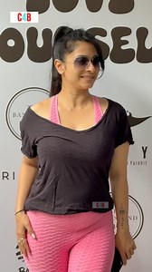 5.9K views · 52 reactions | Khushi Kapoor & Tanisha Mukherjee- Bold look, bold soul. #KhushiKapoor #tanishamukherjee #celebrity #viralvideo | Crazy 4 Bollywood | Facebook