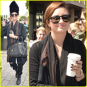 Demi Lovato Announces New Fan Club After Tower of London Visit