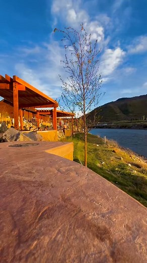 Nothing beats this view. ♨️😍 #ironmountainhotsprings #glenwoodsprings #Colorado #visitcolorado #visitglenwood #nationalnaturallandmark #bestsoakever | Iron Mountain Hot Springs