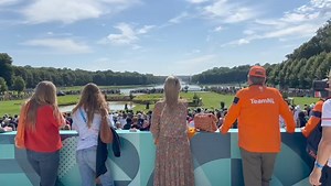123K views · 1.5K reactions | Janneke Boonzaaijer reed de cross van haar leven! Foutloos én binnen de tijd! Ze werd aangemoedigd door Koning Willem Alexander, Koningin Máxima en Prinsessen Amalia en Alexia! Dát kan alleen maar goed gaan dan!  #TeamNL #KoninklijkBezoek #HupHolland #parijs2024 | KNHS Paardensport | Facebook