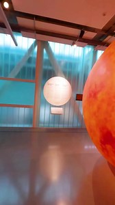 ✨#STROM⚡️ ASTRONOMIA Inklusiboa | Inclusiva | Inclusive Donostia International Physics Center - DIPC 🌎AZKEN EGUNAK erakusketa zoragarri honetara hurbiltzeko! Dron bidezko bisita honek liluratu bazaitu, zatoz bertatik bertara ezagutzera. 🌎¡ÚLTIMOS DÍAS para visitar esta exposición! Si te ha gustado esta visita de dron, ven a descubrir toda la exposición. 🎥 bideoa | vídeo: @boradron (instagram) | Tabakalera