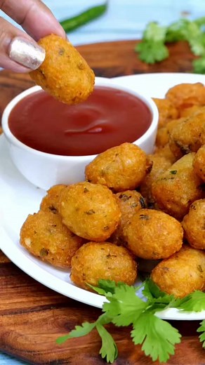 52K views · 691 reactions | Crispy Potato Bites 殺 #cookwithparul #snack #facebookreels | Cook With Parul | Facebook